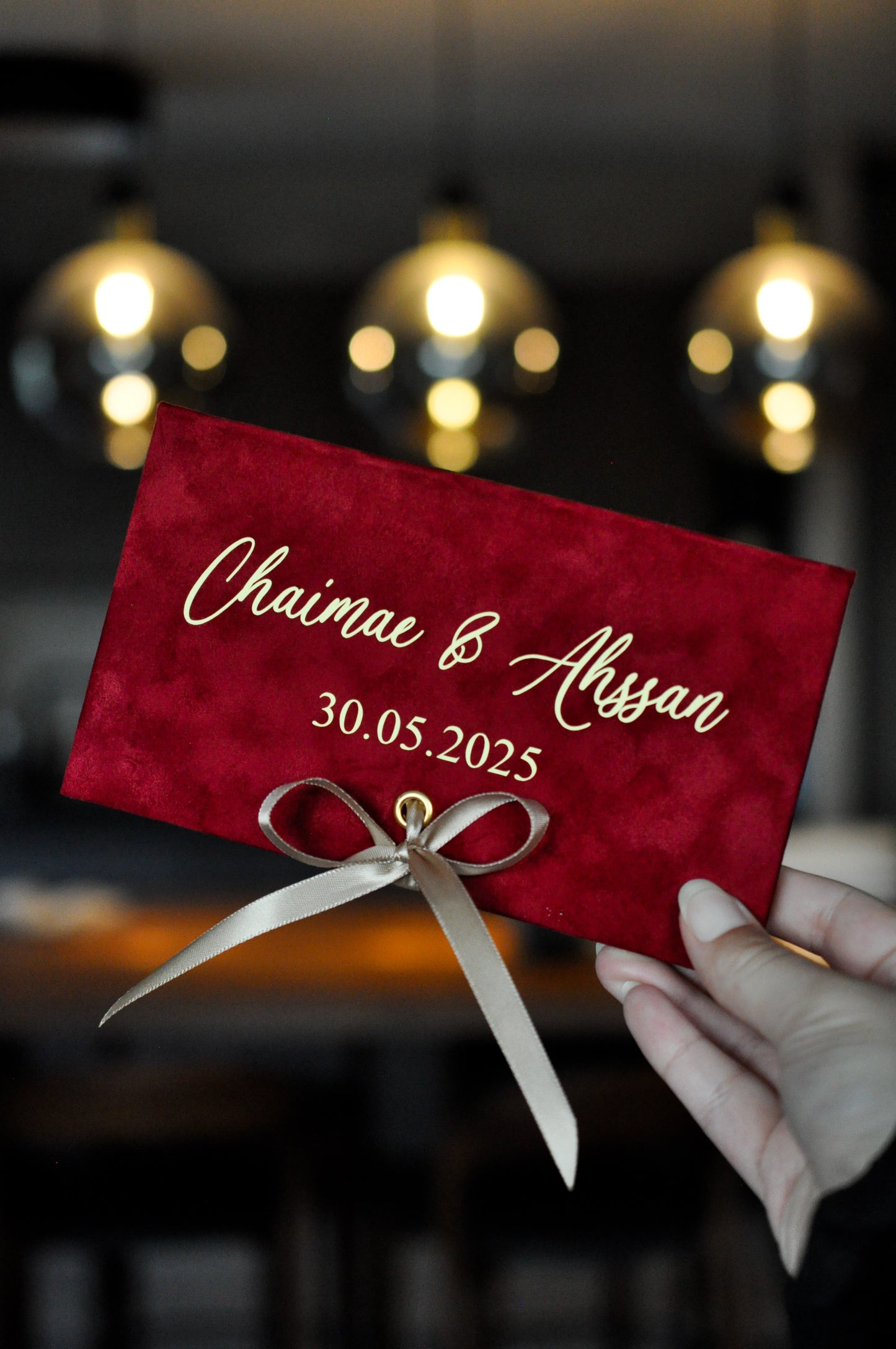 Personalized velvet envelope for money